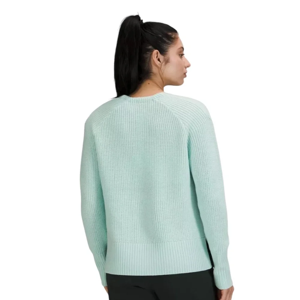 Lululemon 100% Merino Wool Mint‎ Green V Neck Relaxed Sweater Size XS/S